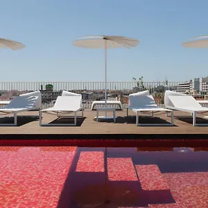 4* Hotell Lumen & The Light Show